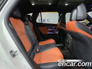 Mercedes-Benz GLC-Class GLC300 4MATIC AMG Line 2023 года из Южной Кореи
