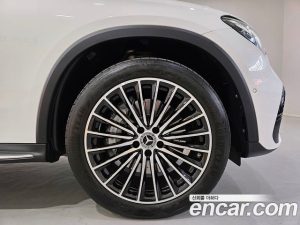 Mercedes-Benz GLC-Class GLC300 4MATIC AMG Line 2023 года из Южной Кореи