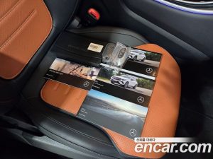 Mercedes-Benz GLC-Class GLC300 4MATIC AMG Line 2023 года из Южной Кореи