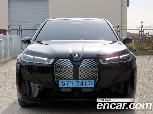 BMW iX xDrive50 Sport Plus 2023 года из Кореи