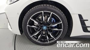 BMW i4 M50 2024 года из Южной Кореи