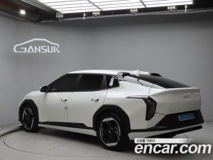 Kia EV4 Standard 2WD 2026 года из Южной Кореи