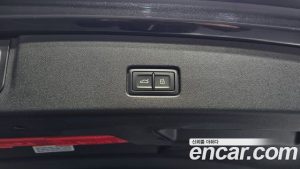 Audi Q4 e-tron 40 2023 года из Южной Кореи