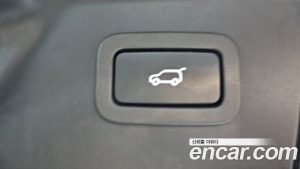 Land Rover Range Rover Velar 2.0 P250 R-Dynamic SE 2022 года из Южной Кореи