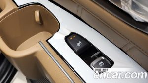 Kia Sorento Дизель 2.2 2WD 2024 года из Южной Кореи