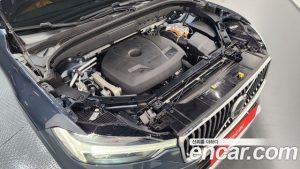 Volvo XC60 T8 Ultra Bright 2025 года из Южной Кореи