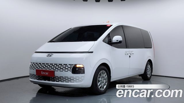 Hyundai Staria Tourer 11-Seater 2024 года из Кореи