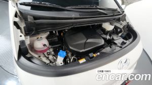 Hyundai Staria Tourer 11-Seater 2024 года из Южной Кореи