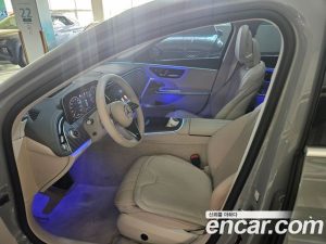 Mercedes-Benz E-Class E300 4MATIC Exclusive 2024 года из Южной Кореи