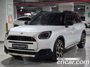 Mini Countryman ALL4 Favoured 2024 года из Южной Кореи
