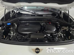 Mini Countryman ALL4 Favoured 2024 года из Южной Кореи