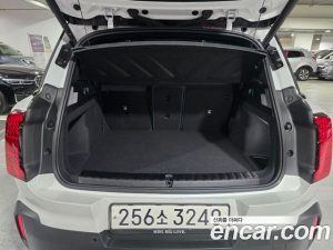 Mini Countryman ALL4 Favoured 2024 года из Южной Кореи
