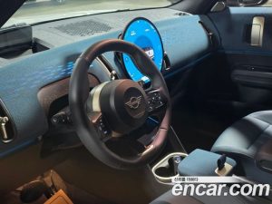 Mini Countryman ALL4 Favoured 2024 года из Южной Кореи