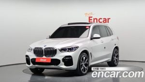 BMW X5 xDrive 40i M Sport 2023 года из Южной Кореи
