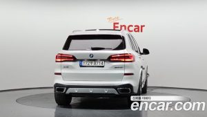 BMW X5 xDrive 40i M Sport 2023 года из Южной Кореи