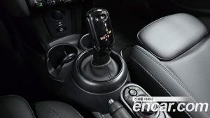 Mini Cooper 5Door CLASSIC 2024 года из Южной Кореи