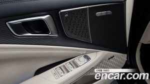 Kia K8 Signature 2025 года из Южной Кореи