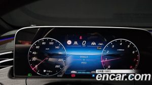 Mercedes-Benz E-Class E200 Avantgarde 2025 года из Южной Кореи