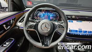 Mercedes-Benz E-Class E200 Avantgarde 2025 года из Южной Кореи
