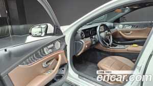 Mercedes-Benz E-Class E350 4MATIC Exclusive 2023 года из Южной Кореи