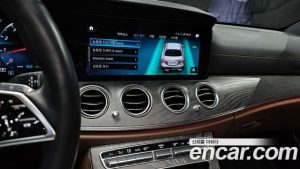 Mercedes-Benz E-Class E350 4MATIC Exclusive 2023 года из Южной Кореи