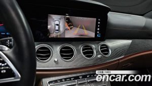 Mercedes-Benz E-Class E350 4MATIC Exclusive 2023 года из Южной Кореи