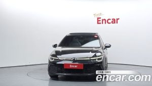 Volkswagen Golf 2.0 GTI 2022 года из Южной Кореи