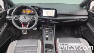 Volkswagen Golf 2.0 GTI 2022 года из Южной Кореи