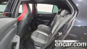 Volkswagen Golf 2.0 GTI 2022 года из Южной Кореи