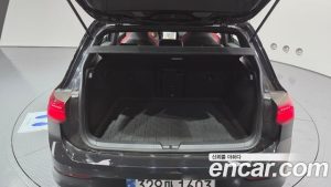 Volkswagen Golf 2.0 GTI 2022 года из Южной Кореи