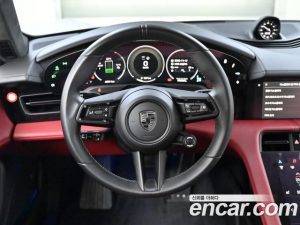 Porsche Taycan Turbo S 2025 года из Южной Кореи