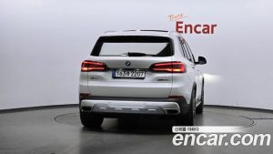 BMW X5 xDrive 30d xLine 2023 года из Южной Кореи