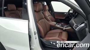 BMW X5 xDrive 30d xLine 2023 года из Южной Кореи
