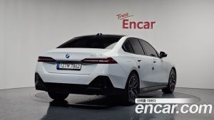 BMW 5-Series 520i M Sport 2024 года из Южной Кореи