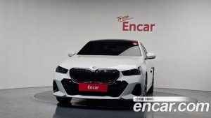 BMW 5-Series 520i M Sport 2024 года из Южной Кореи