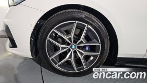 BMW 5-Series 520i M Sport 2024 года из Южной Кореи