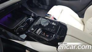 BMW 5-Series 520i M Sport 2024 года из Южной Кореи