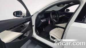 BMW 5-Series 520i M Sport 2024 года из Южной Кореи