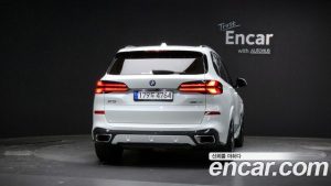 BMW X5 xDrive 40i M Sport 2024 года из Южной Кореи