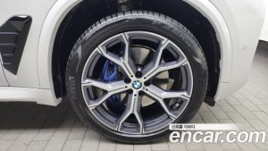 BMW X5 xDrive 40i M Sport 2024 года из Южной Кореи