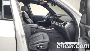 BMW X5 xDrive 40i M Sport 2024 года из Южной Кореи