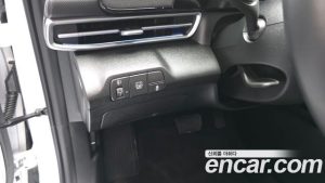Hyundai AVANTE Modern 2025 года из Южной Кореи