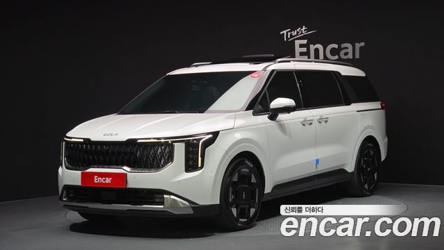 Kia Canival 9-Seater Signature 2024 года из Кореи