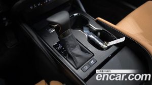 Lexus ES Luxury Plus 2025 года из Южной Кореи