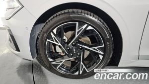 Kia K5 1.6 Turbo 2024 года из Южной Кореи