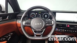 Kia K5 1.6 Turbo 2024 года из Южной Кореи