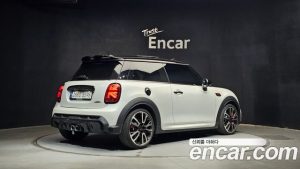 Mini Cooper JCW 2024 года из Южной Кореи