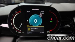 Mini Cooper JCW 2024 года из Южной Кореи