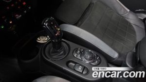 Mini Cooper JCW 2024 года из Южной Кореи