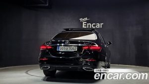 Mercedes-Benz E-Class E350 4MATIC AMG Line 2023 года из Южной Кореи